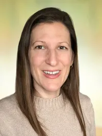 Amy M Juelson