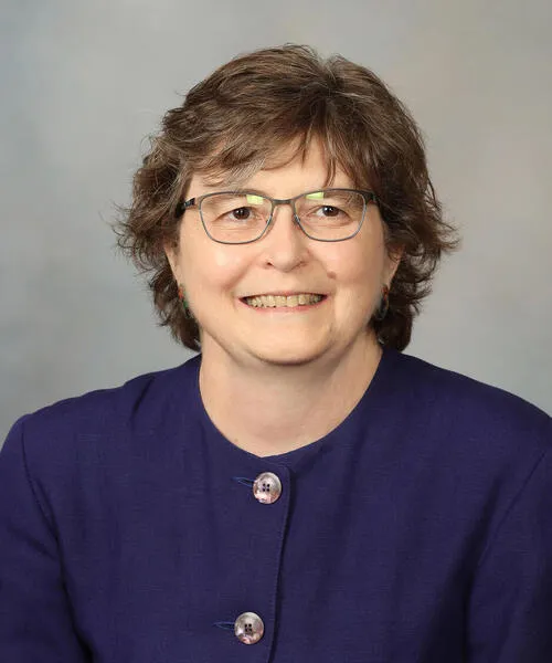 Deborah L Renaud