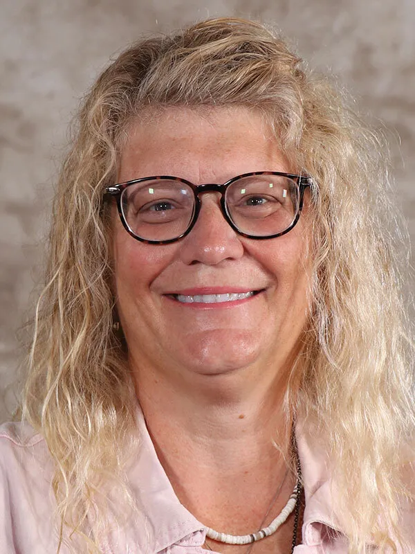 Melissa M Willis