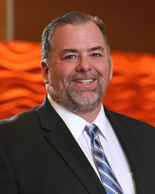 Thomas R Lake