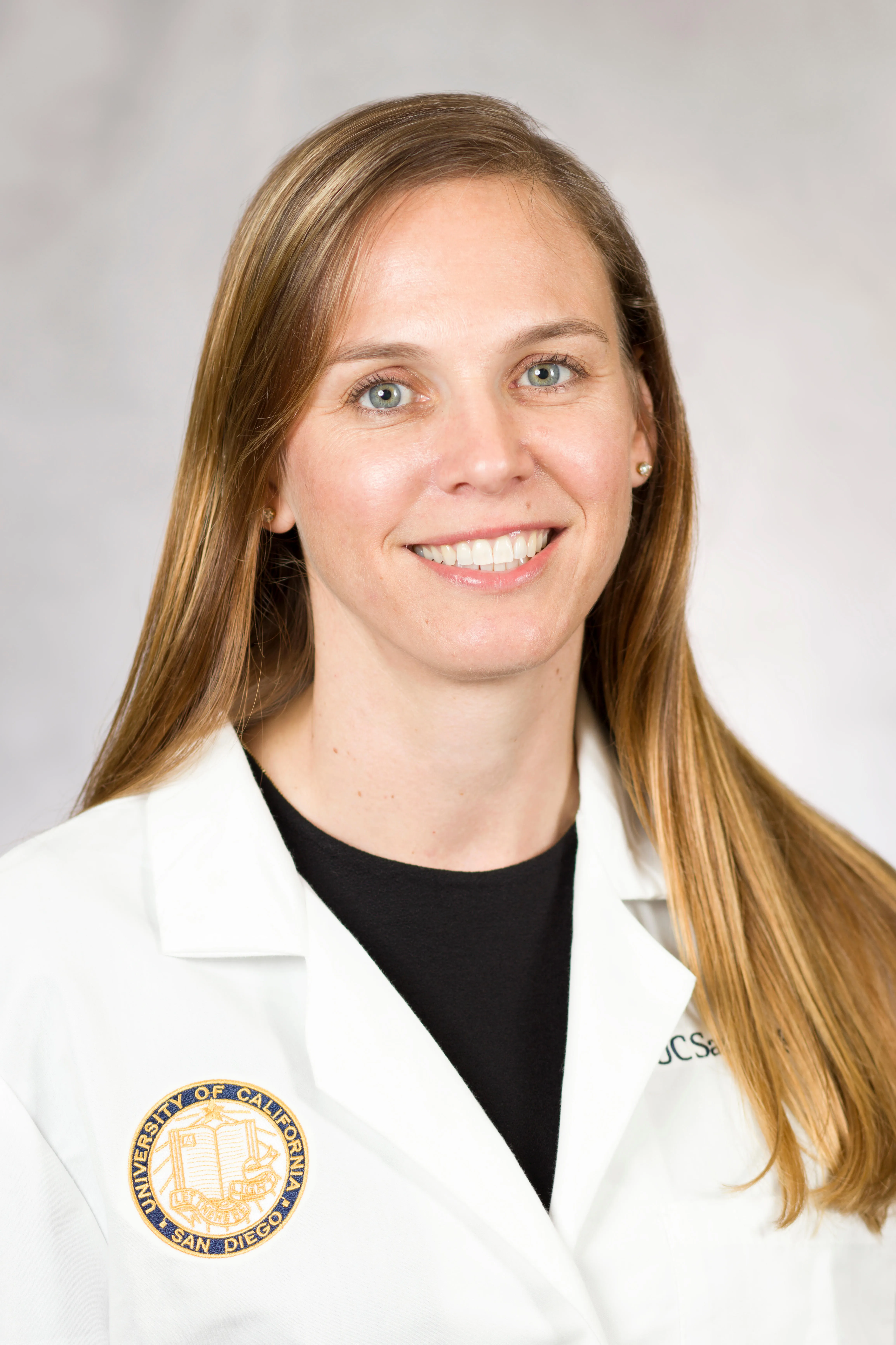 Lauren E. Gist