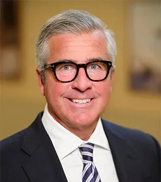 Christopher J Magovern