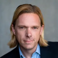 Thomas W Heinrich