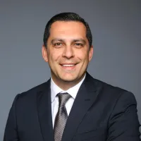 Juan G Flores