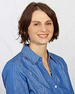 Tricia L Knutson