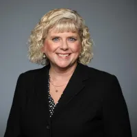 Jeanette M Edwards