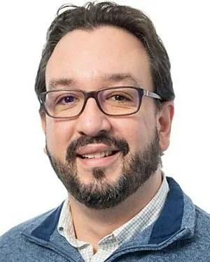 Fernando A. Escabi-Mendez