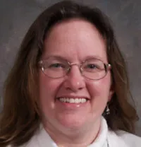 Laura M Kleczka