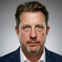 Dr. Colin Knight