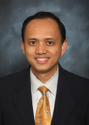 Neil Quang Tran