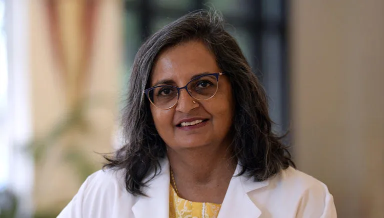 Samina Zareen Nadvi