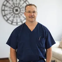 Jonathan Lyle Manzer