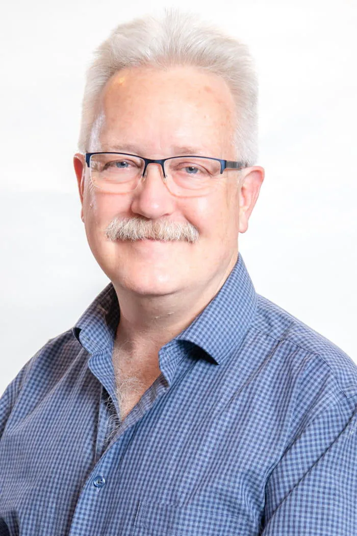 Robert E. Blackburn
