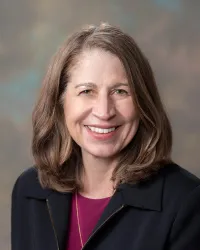Carolyn R Nash