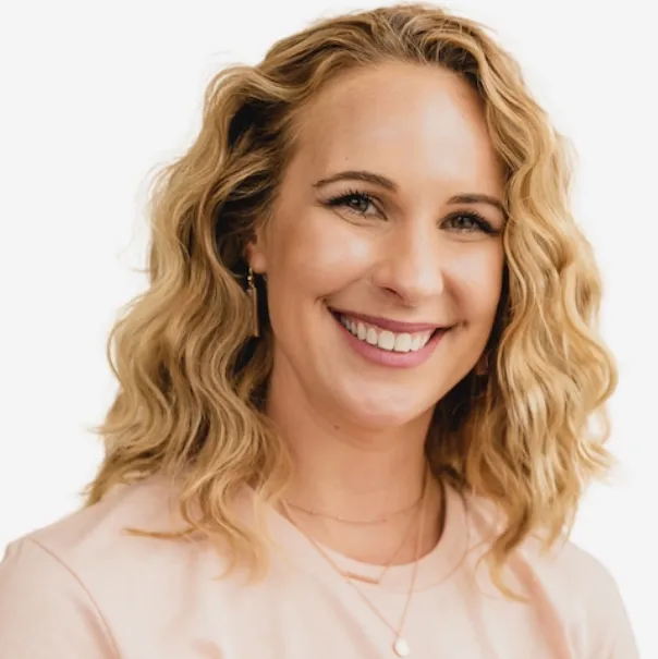 Nicole Freels FACFAOM, C.PED.