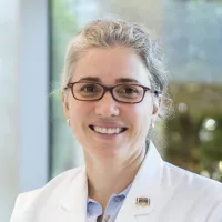 Jillian L Gustin