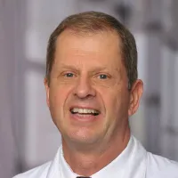 William E Carson IIi