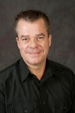 Robert W. Norris