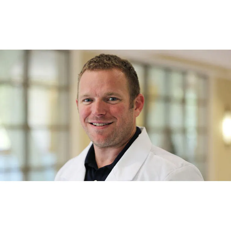 Dr. Christopher Arnold, MD, Orthopedic Surgery | Fayetteville, AR | WebMD
