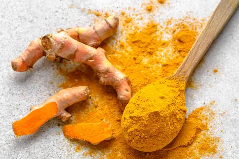 photo of turmeric root and powder