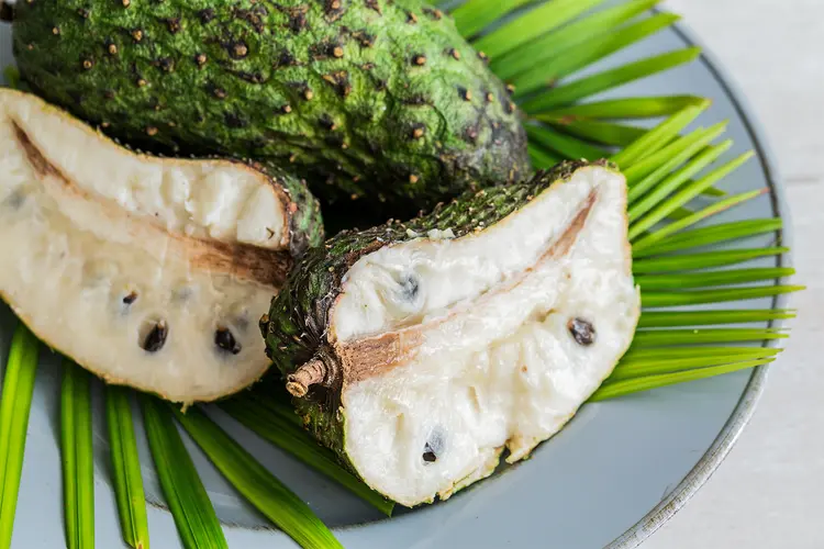 photo of green soursop graviola