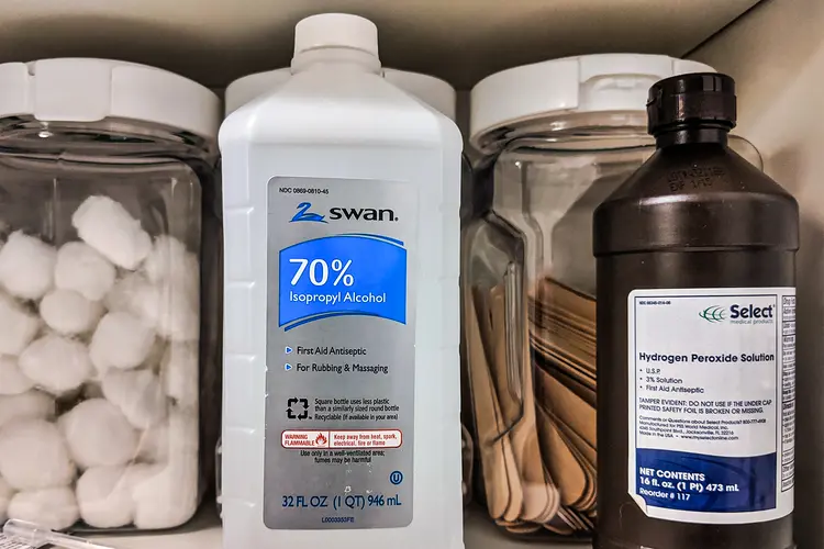 photo of Isopropyl alcohol and hydrogen peroxide