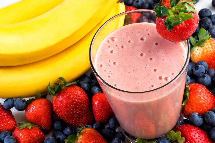 photo of Banana, blueberry and strawberry smoothie