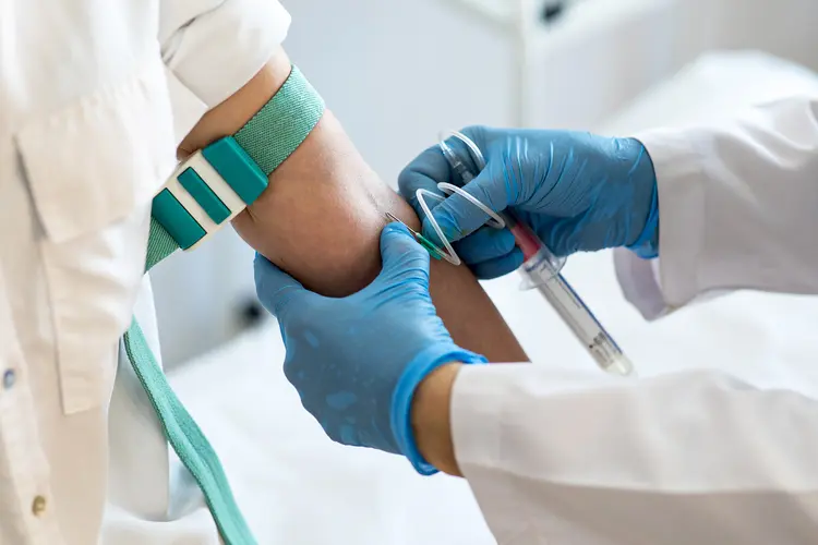 photo of  Nurse receiving blood