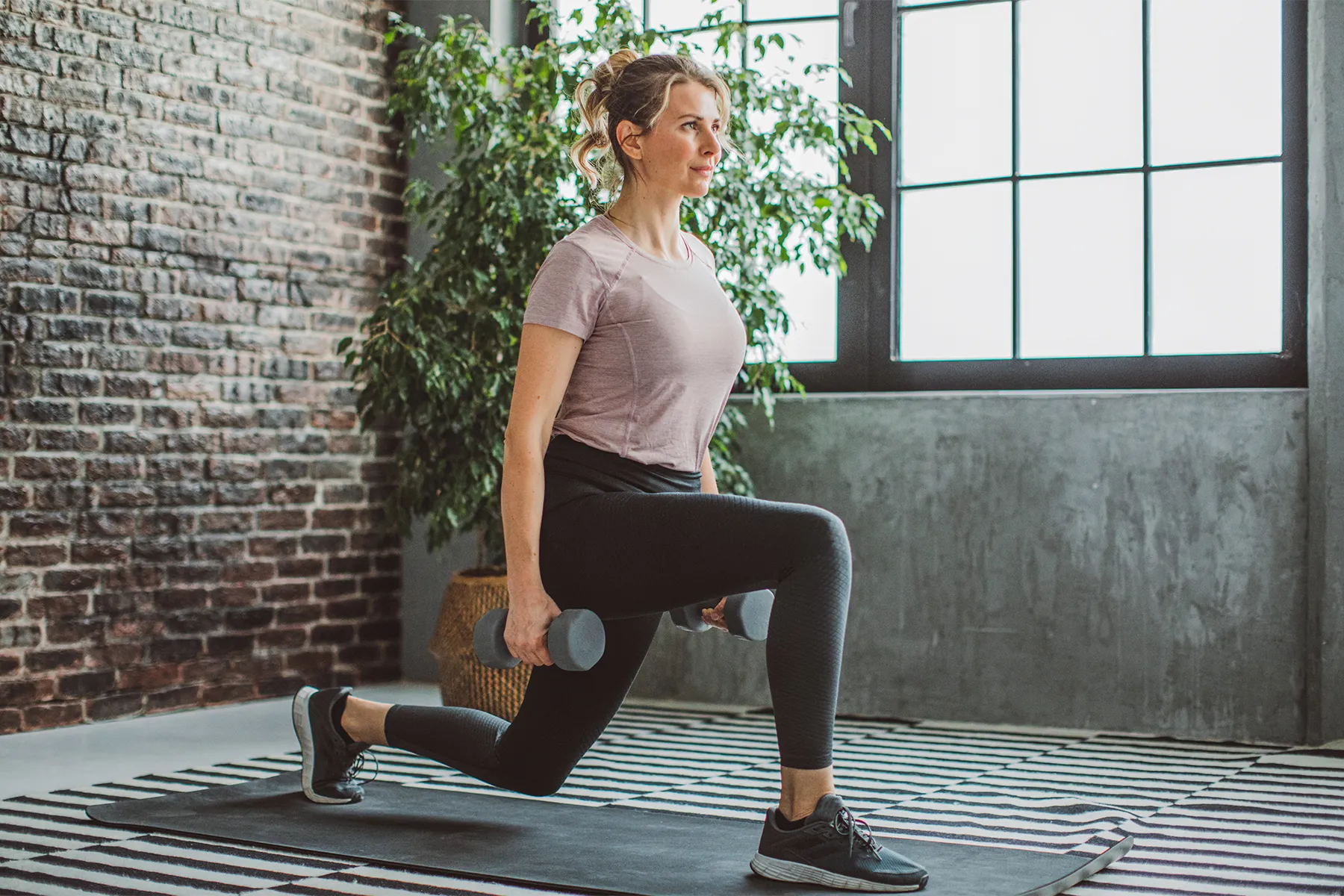 View of Diastasis Recti (Abdominal Separation): Causes & Treatment