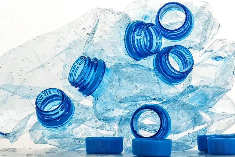 photo of polycarbonate plastic bottles 