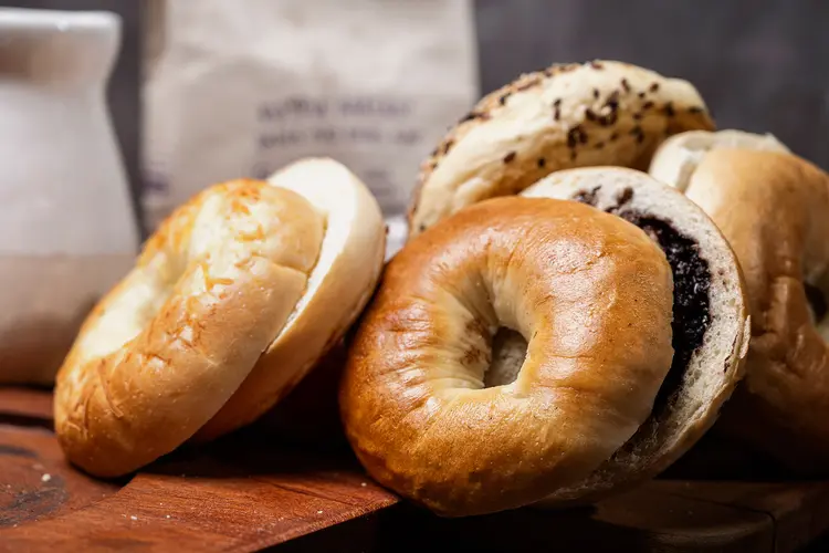 photo of bagels on cutting board