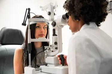 An eye doctor will perform an eye exam to see you have myopia. (Photo Credit: iStock/Getty Images)