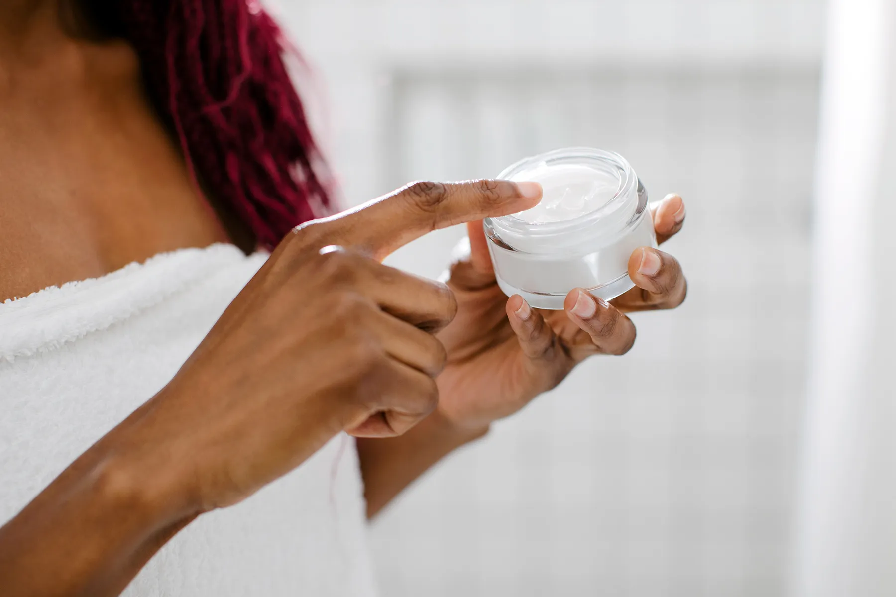 Best Moisturizers for Dry, Oily, and Combination Skin - Vimarsana News