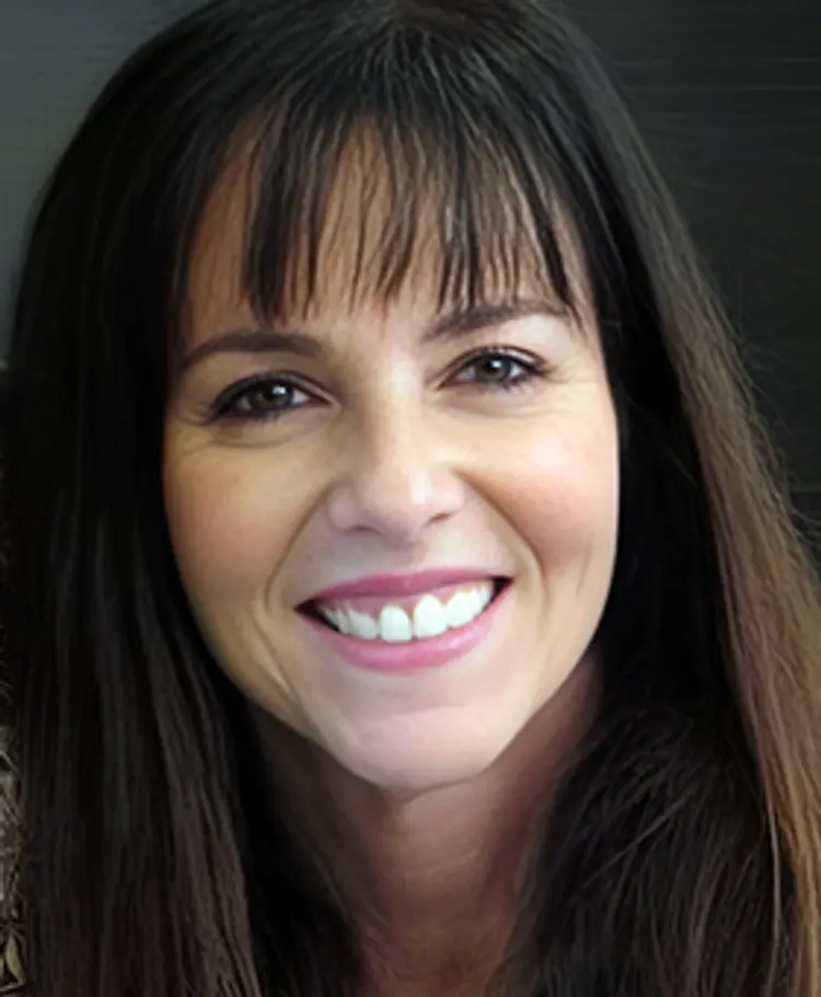 photo of Liz McCarthy