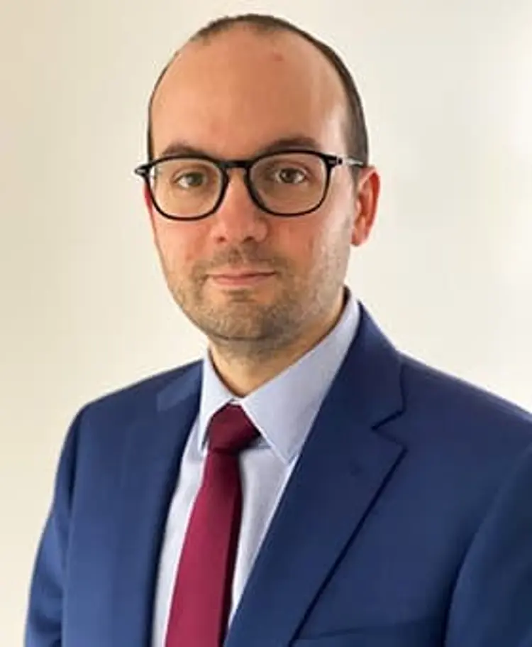 photo of dr abbas bitar