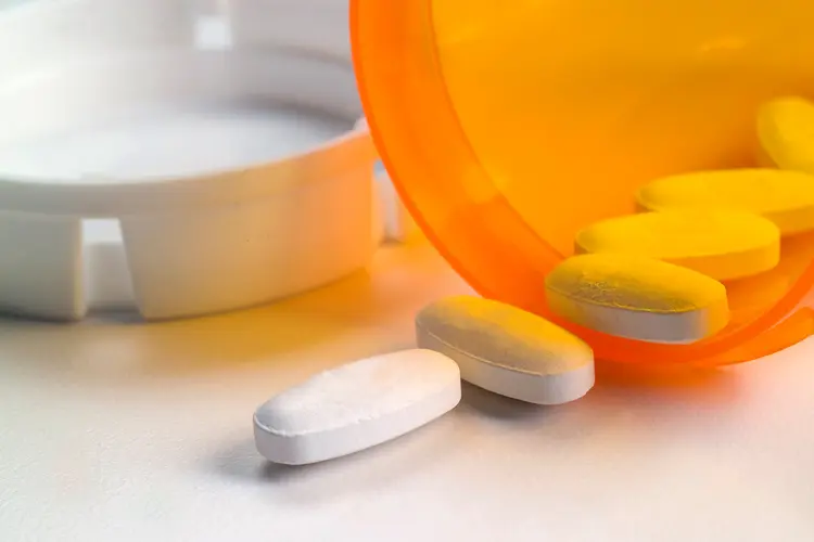 photo of white prescription pills