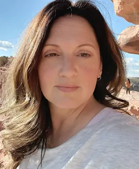 photo of melissa lewis