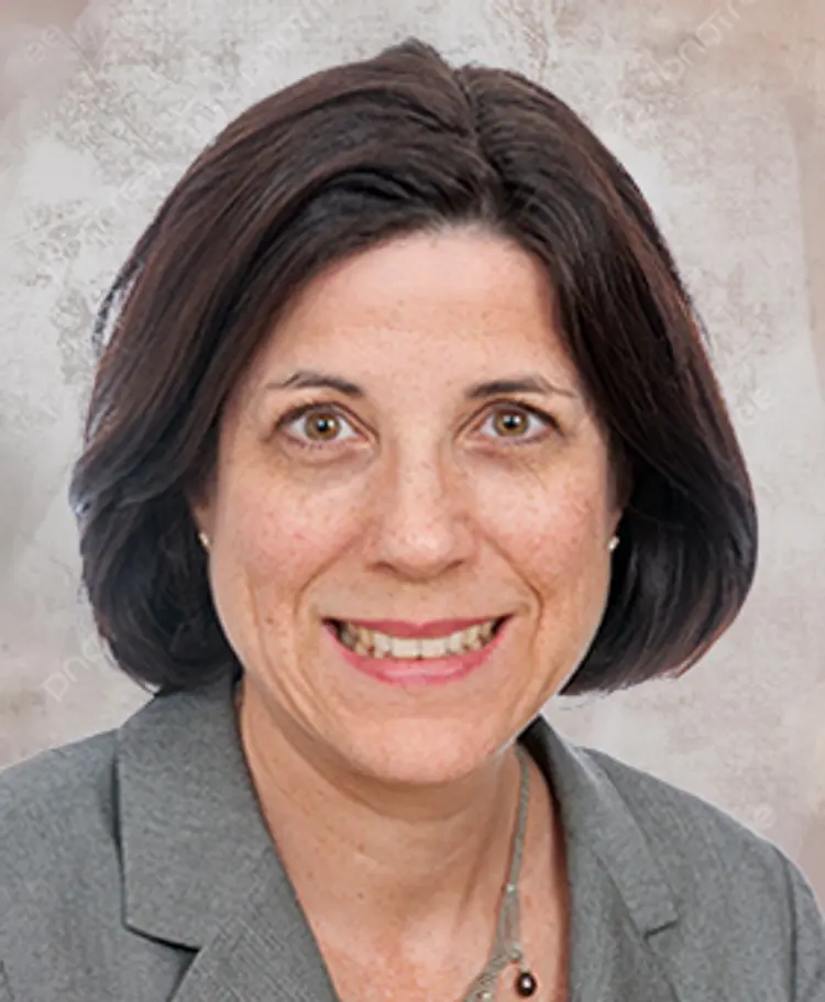 photo of Lisa Powell