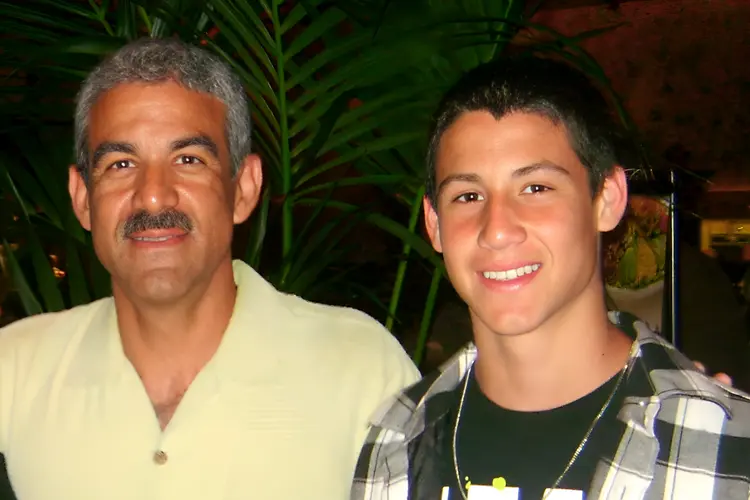 photo of Hector and Eric Paredes