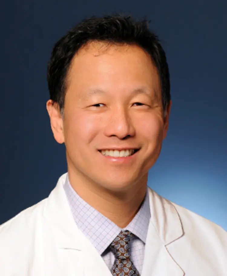 photo of Liang Tsao-Wei, MD