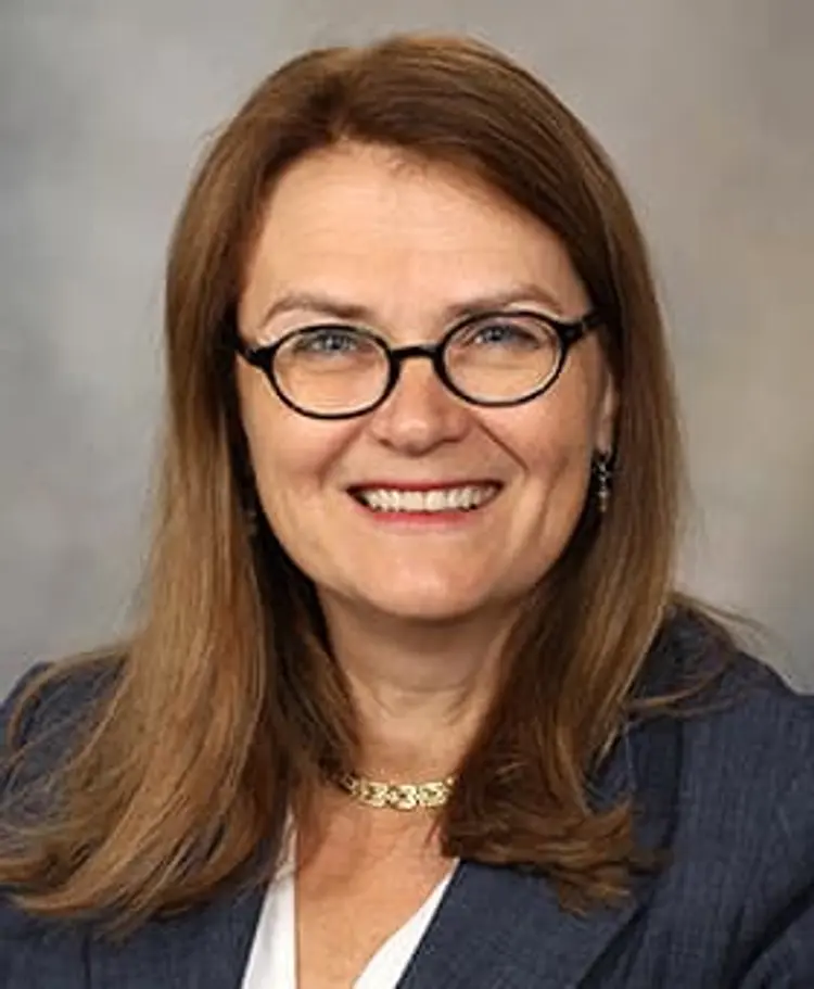 photo of lois krahn