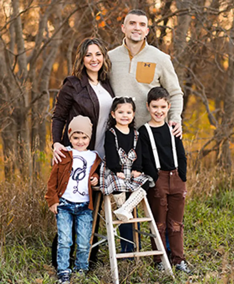 photo of Jacquelyn (Jakki) Maser and family