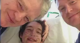 SAL AND FAMILY SELFIE