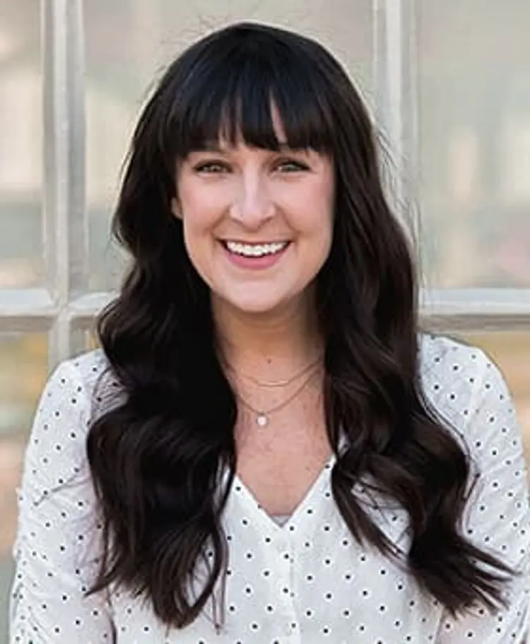 photo of liz thomson