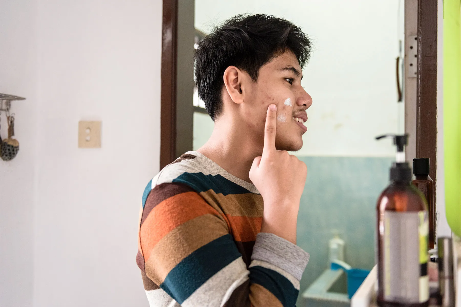 8 Best Ingredients for Acne-Prone Skin