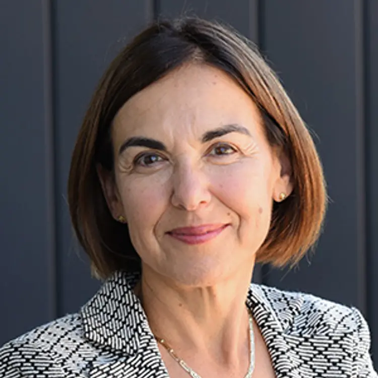 photo of Dr. Lidia Schapira