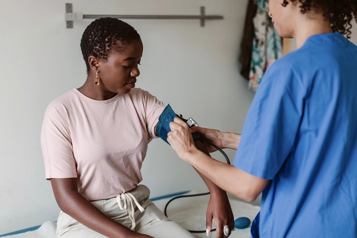 6. Stick To a Diet that Lowers Your Blood Pressure 6. Stick To a Diet that Lowers Your Blood Pressure