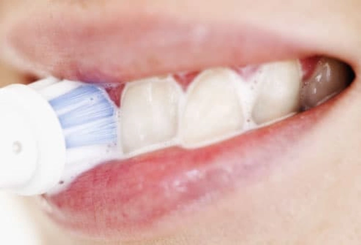 Whitening Toothpastes and Rinses Whitening Toothpastes and Rinses