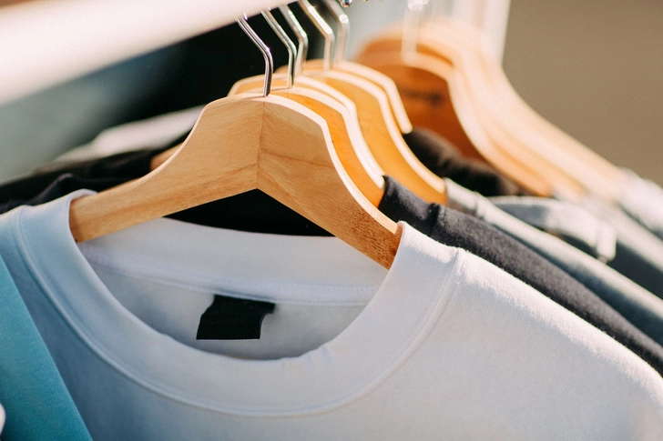A Cotton T-Shirt A Cotton T-Shirt