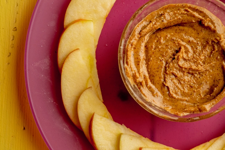 Apple Slices With Almond Butter Apple Slices With Almond Butter
